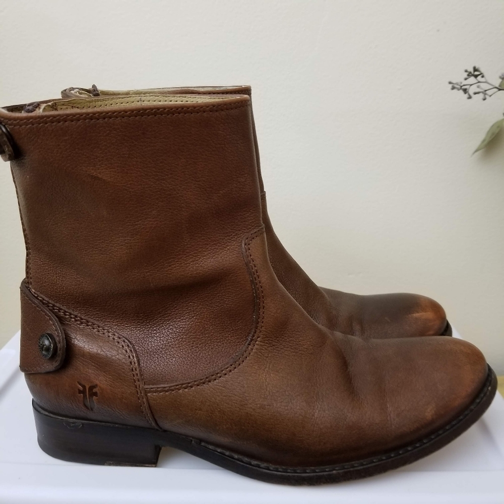 Frye Melissa Button Zip Short Boot - image 2